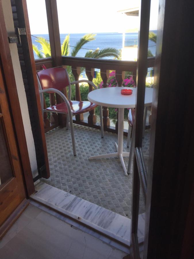 באטסי Villa Bonatsa Andros Home מראה חיצוני תמונה