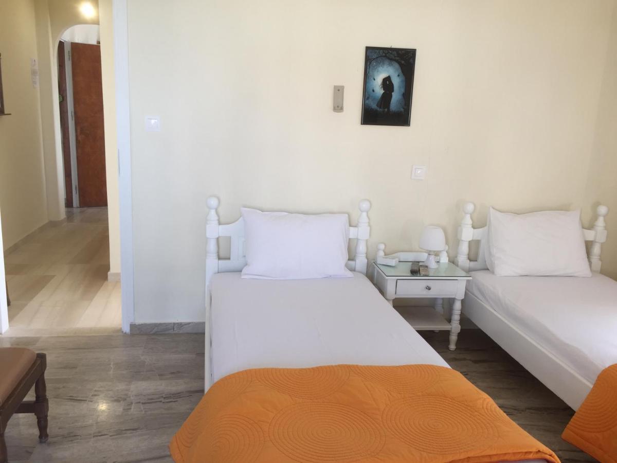 באטסי Villa Bonatsa Andros Home מראה חיצוני תמונה