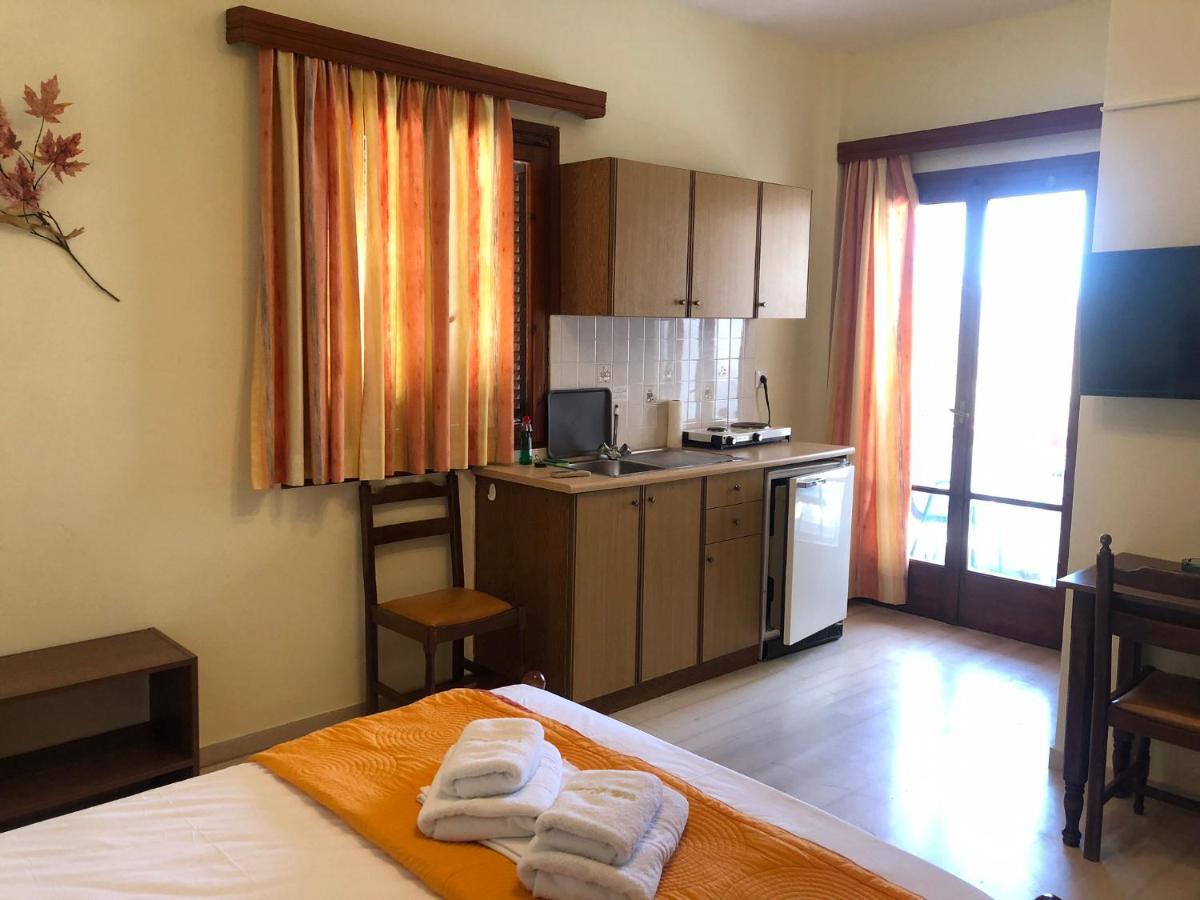 באטסי Villa Bonatsa Andros Home מראה חיצוני תמונה