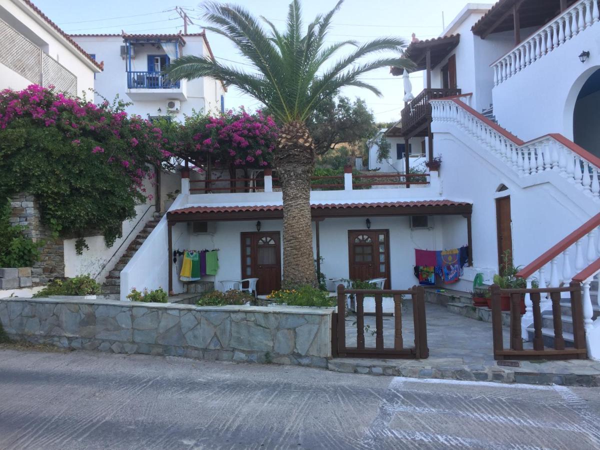 באטסי Villa Bonatsa Andros Home מראה חיצוני תמונה